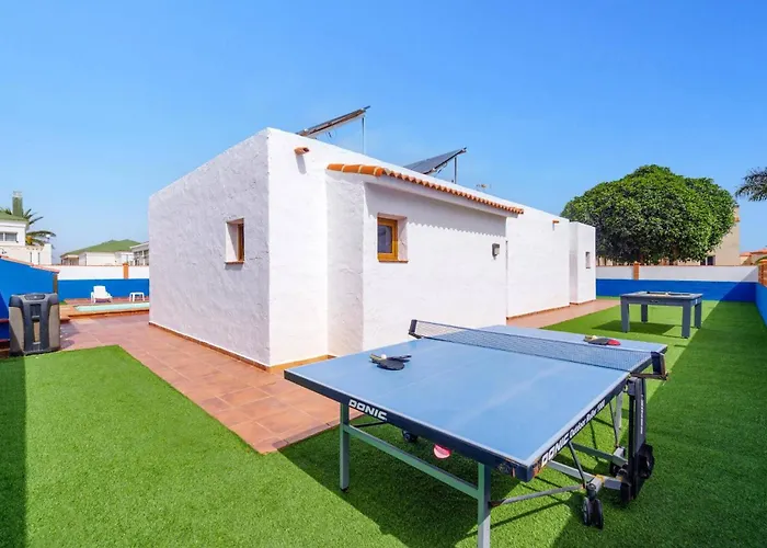 Silvia I By Villa Corralejo